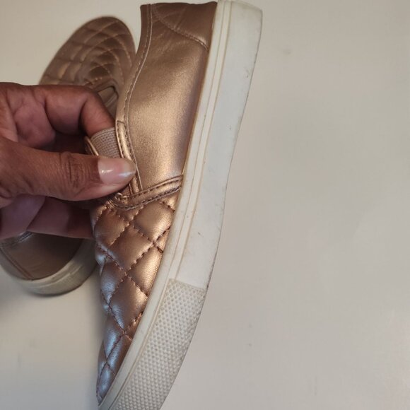 Weeboo Quilted Rose Gold Slip On Sneakers Loafer Women Size 9 Faux leather FLAW - Picture 10 of 15